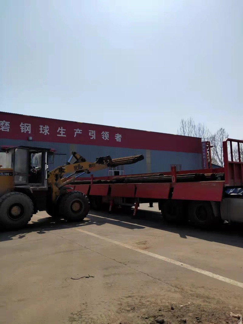 Terästankojen hionta