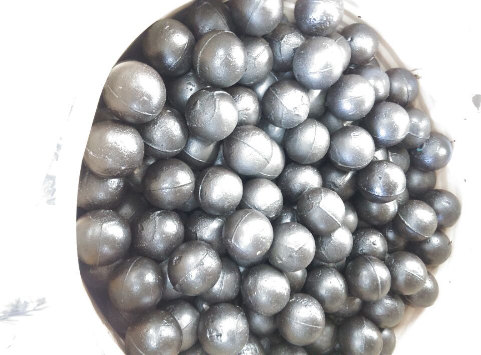 Valuteräskromipallo