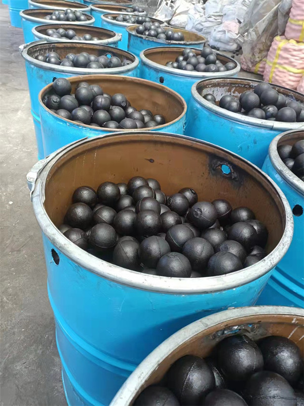 Kromirautavalupallo .jpg Chrome Iron Casting Ball .jpg