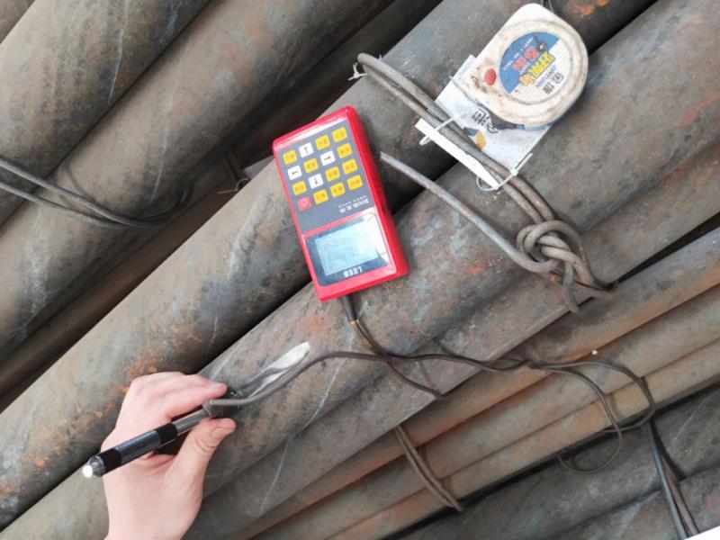 Hyvä kulutuskestävyys hiontaterästanko.jpg Hyvä kulutuskestävyys hiomaterästanko.jpg